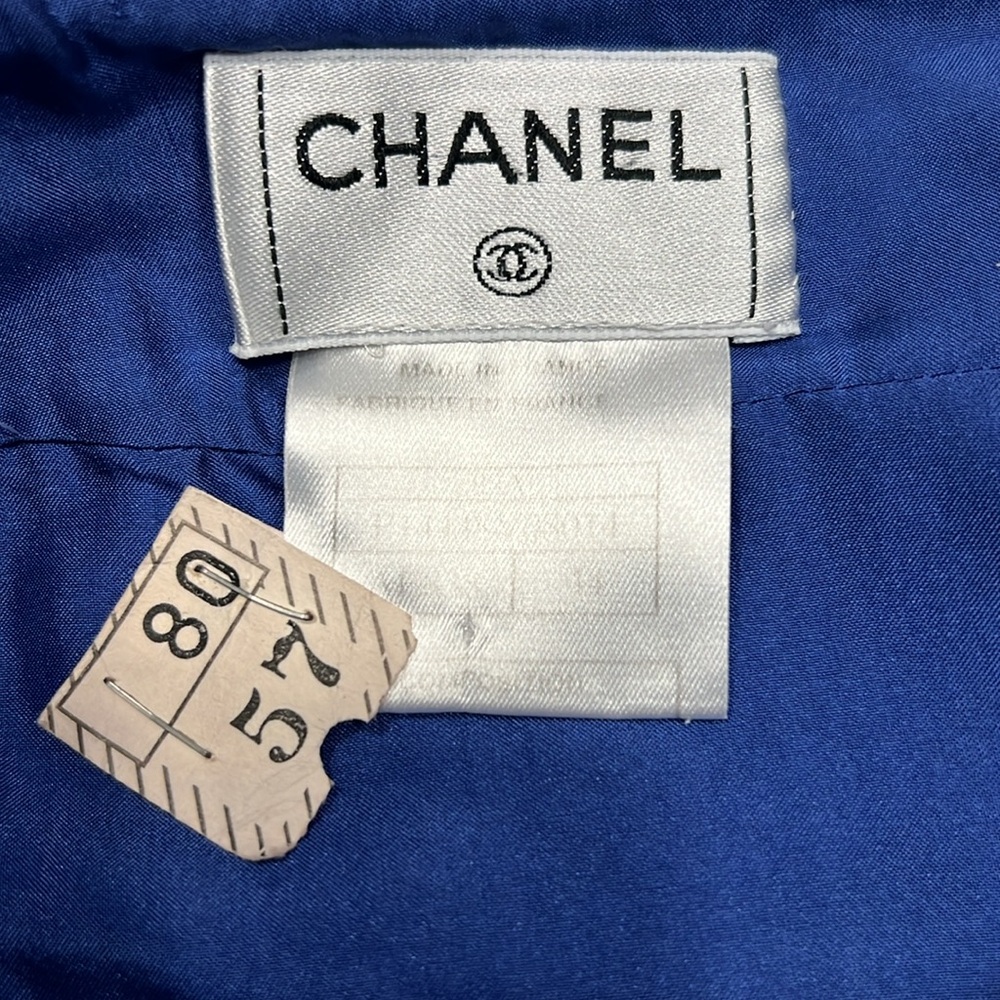 CHANEL Ready-To-Wear Wool Pencil Skirt - Picture 10 of 16